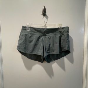 Lululemon Speed Up Short 2.5